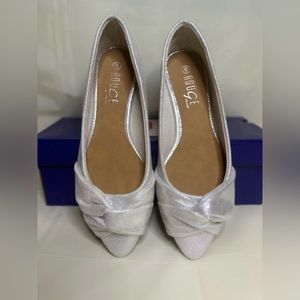 Rouge Helium Women's Shoes